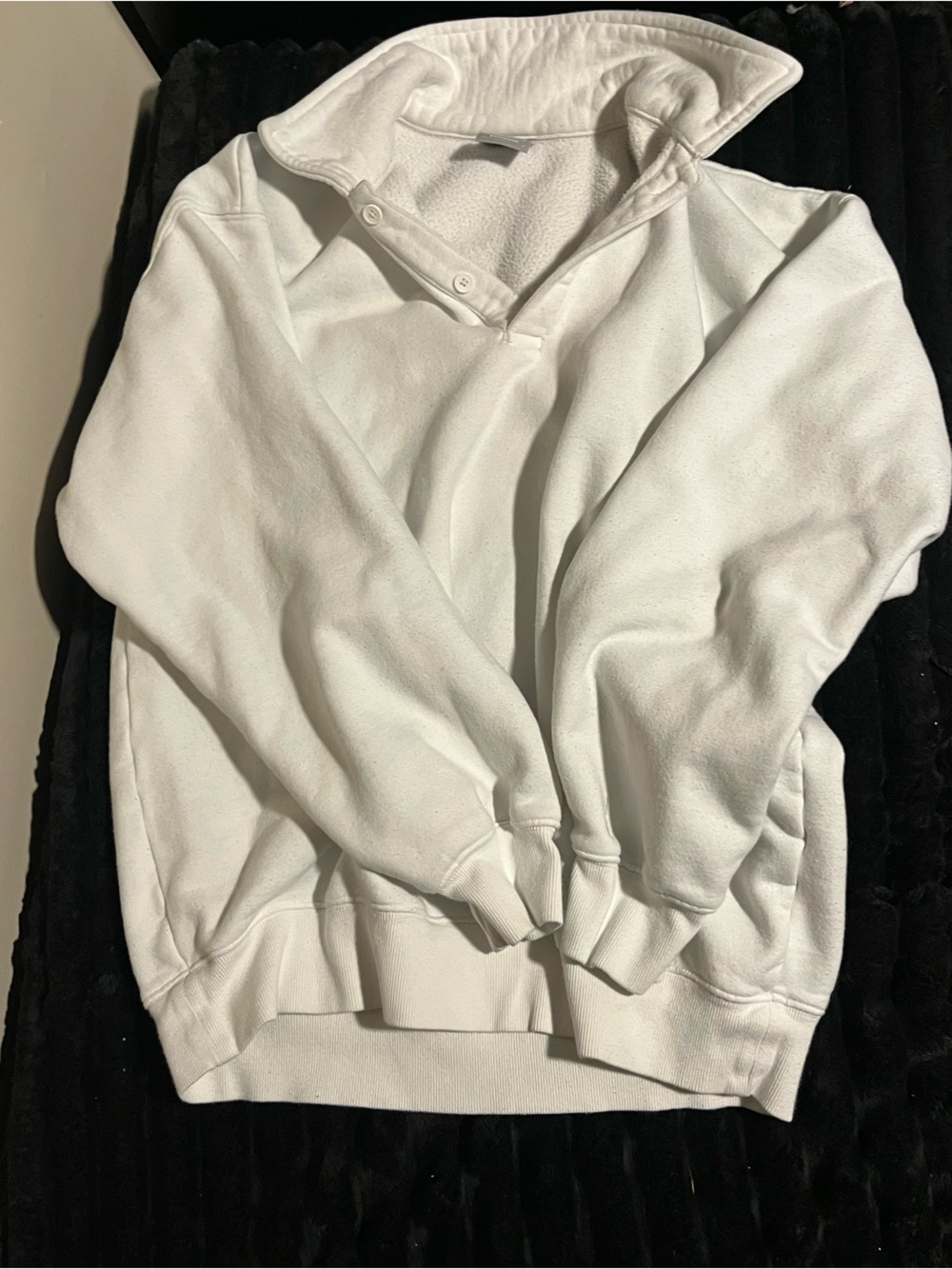 Women’s size small TNA cozy boyfriend fit sweatshirt